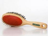 mit Naturfasern und Drahtstiften